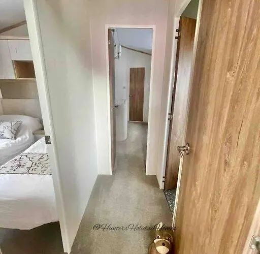 Hartland - White Cross Bay * Windermere