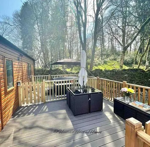 Hartland - White Cross Bay * Windermere