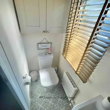 Hartland - White Cross Bay ويندرمير